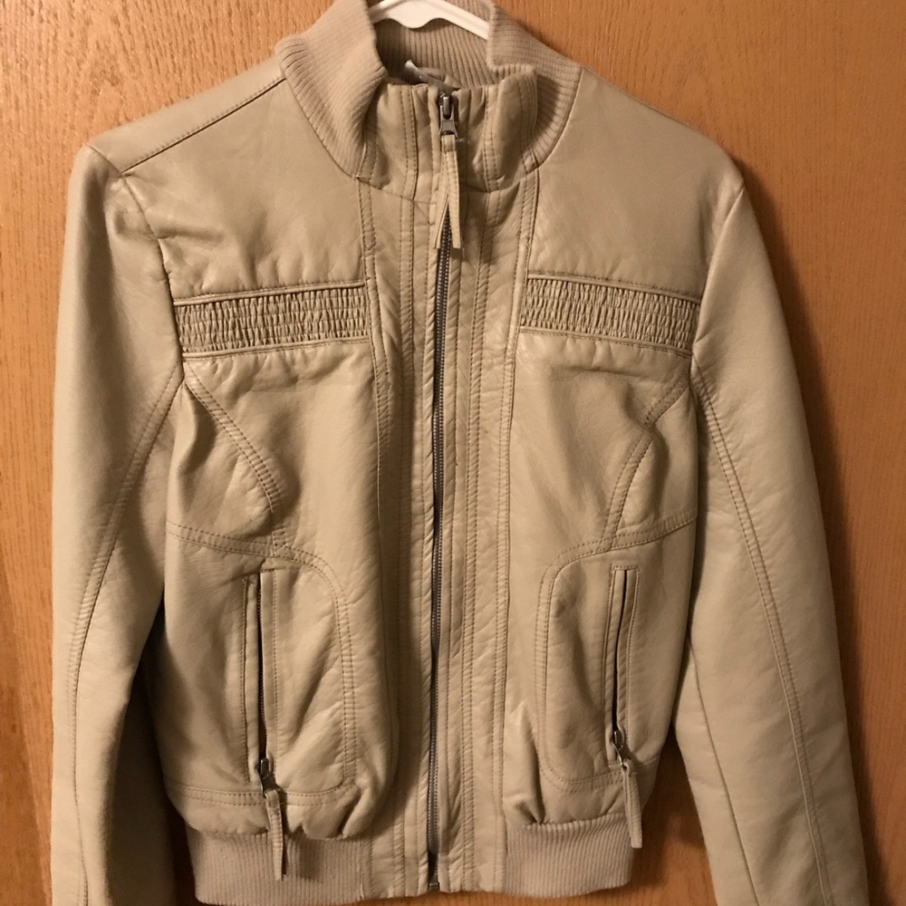 Women’s fashion jacket